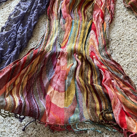 Bundle of 2 fabulous boho scarves - Picture 3 of 4